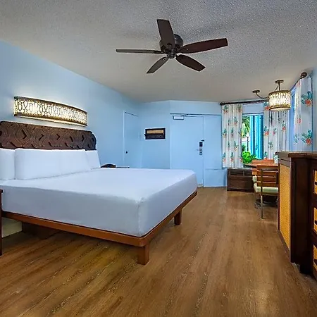 Disney'S Caribbean Beach Resort-3